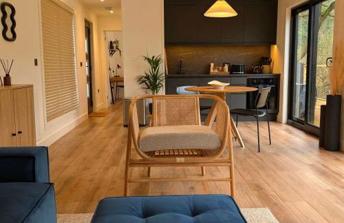 Heron - Luxurious Off-Grid Eco Cabin with River views - Foto 29