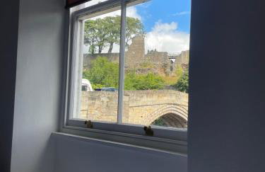 Unique house on riverside - castle views - Barnard Castle - Photo 15