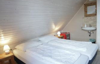 Ferienhaus "Gestiefelter Kater" am See im Bergland - Photo 4