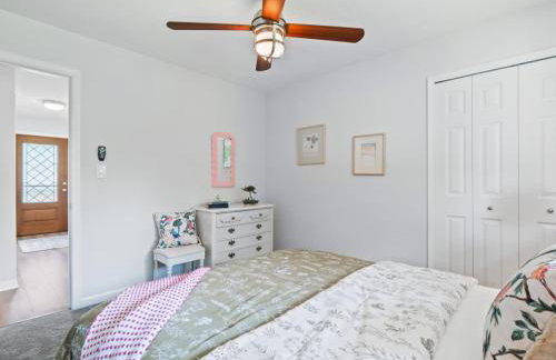 Spacious and Luxury Designed Ranch with Game Room - Foto 46