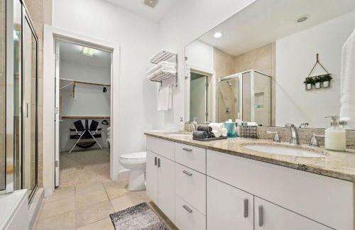 Houston Getaway by Downtown Pool Table Pets - Photo 17