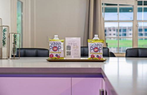 Waterfront Oasis Escape with 7 Seats Hot Tub! - Foto 22