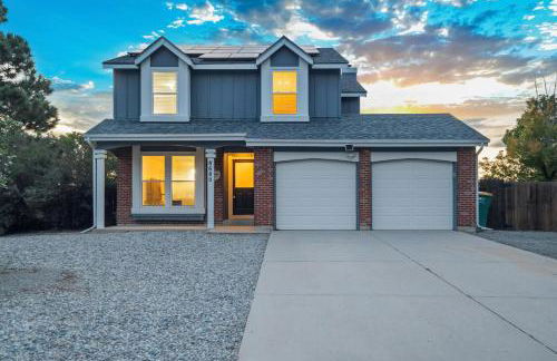 Modern 6BR Home in Briargate - Foto 49