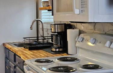 Studio 431-Vet owned 14 miles to Ft Moore - Foto 5