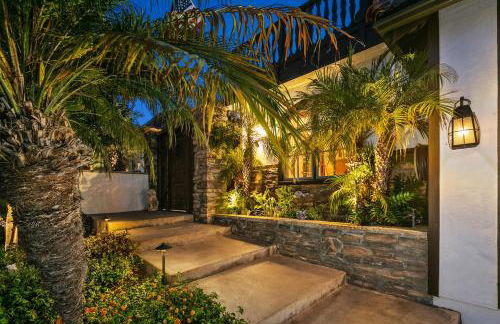 Enchanting French Inspired Chateau with Beach Club! - Foto 13