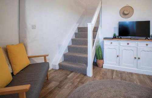 Yellow Cottage - 2 Bedroom Cottage - Dale - Foto 3