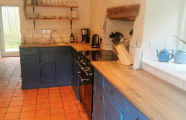 Glenfield Cottage - Secluded Luxury deep in the Oxfordshire Countryside - Photo 16