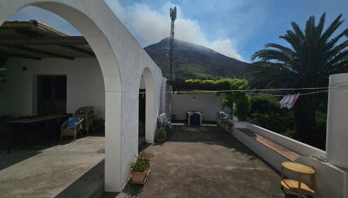 Villa Aurora con vista mozzafiato su Strombolicchio - Foto 2