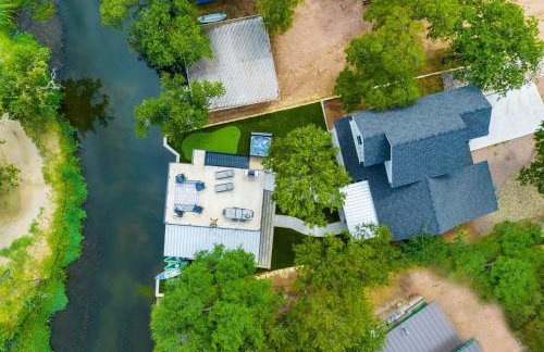 Pet-Friendly Lake LBJ Retreat with Deck and Hot Tub! - Foto 37