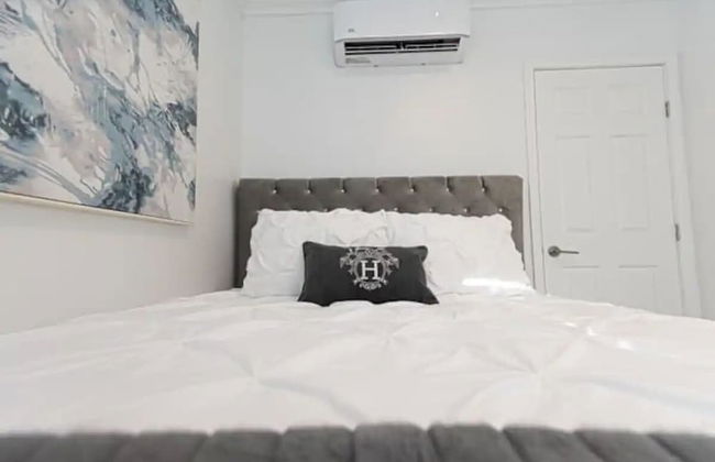 Charming Chateau Oasis in NOLA's Heart by YouRent - Foto 17