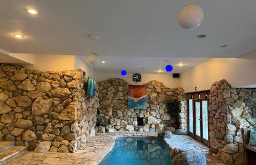 Family Nature Retreat Near LA with Indoor Grotto Pool - Foto 12