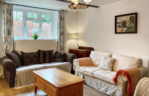 The Old School - Photo 2