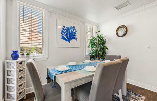 New Poolside Reunion Retreat Near Orlando Attractions - Foto 18