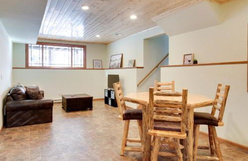 5 Mi to Sno-Eagles Trails Lakefront Getaway! - Photo 13