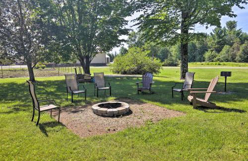 Simple Cranberry and Wine Farm Home with Fire Pit! - Photo 22