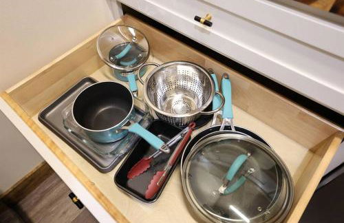 Tiny Tarheel Cozy Retreat Near UNC Tiny House - Photo 28