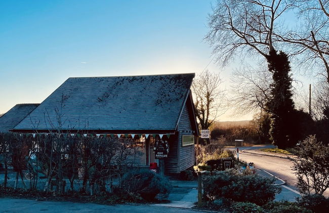 Log Burner and Beamed Ceilings-king Size Bed - Foto 2
