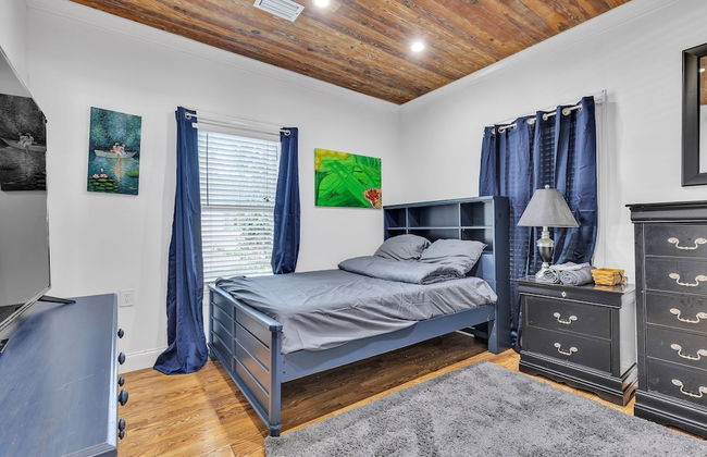 4br Comfort In Dania Beach - Close To Everything 4 Bedroom Home - Photo 2