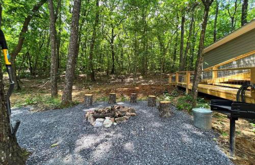 The Otter Box Cabin - 92 Acres Beside DeSoto State Park - Foto 12