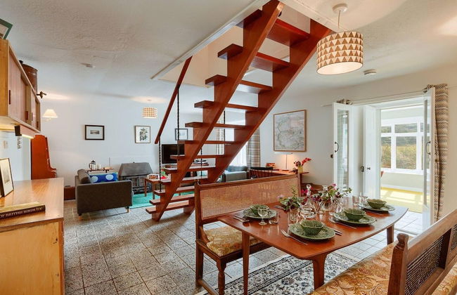 Enchanting Rustic Cottage W/stunning Views & River - Foto 11