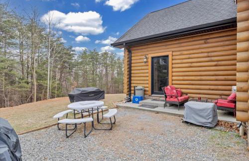 Liberty Pines - Lakefront Log Home, Swim Spa & Game Room - Photo 51