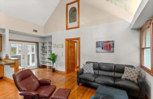 Cozy Townhome Near UF Campus - Foto 8