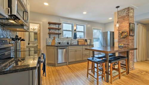 Updated Vintage Apartment Less Than half Mi to Main St - Foto 2