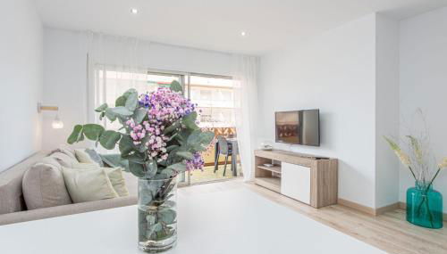 Milenial Immo SIM1 Apartamento a 300 mts de la playa y paseo marítimo - Photo 2