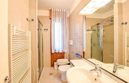 Amazing Apartment In Lignano Sabbiadoro - Foto 22