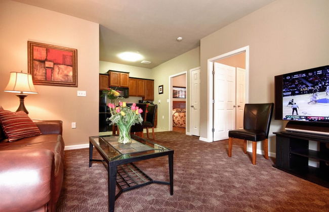 Stratford Suites - Photo 11