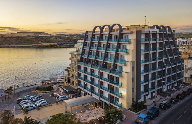 AX Sunny Coast - Photo 1