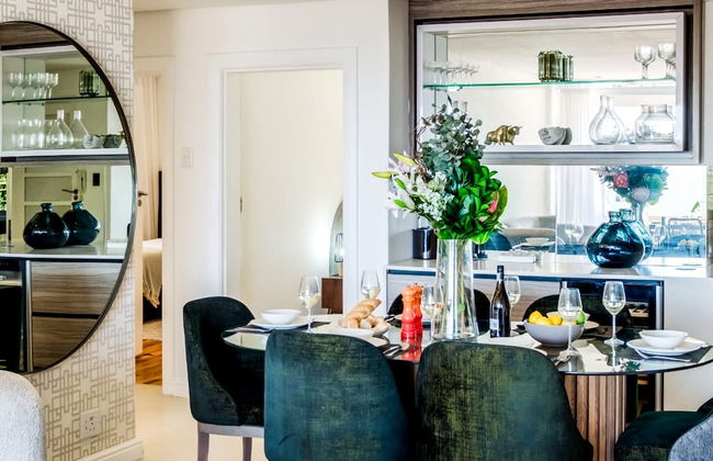 Unwind at Contemporary Alanda Apartment - Foto 6