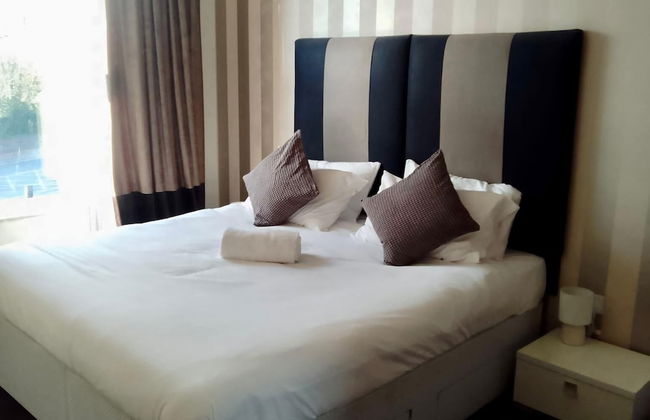 Kensington House by Warren Collection - Photo 5