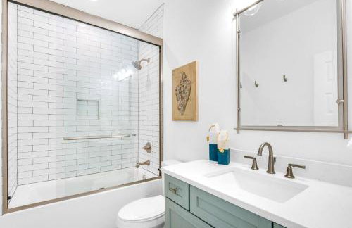Azure! Sleeps 22! Golf Cart! Beach Access! Pool - Foto 80