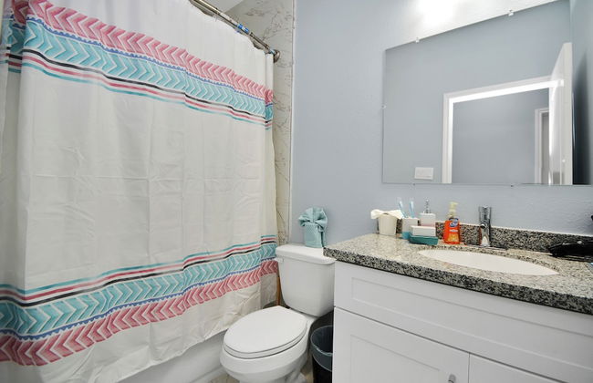 Cozy Retreat Near NRG Stadium, Free parking, Wi Fi - Foto 75