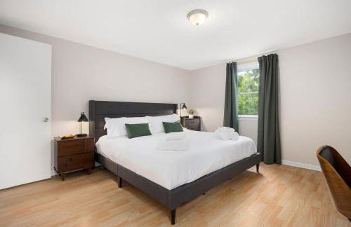 Cozy Mid Century Oasis with 2 KING beds - Foto 20