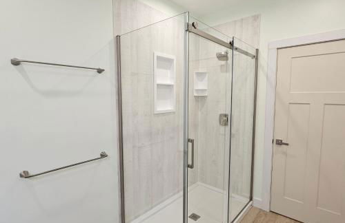 Powder Run - Modern 3BR Basecamp with Hot Tub, AC, EV Charger & Flat Parking - Foto 19