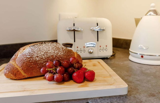 Fawn Cottage Disabled Adapted 3 Bedroom hot tub - Foto 11