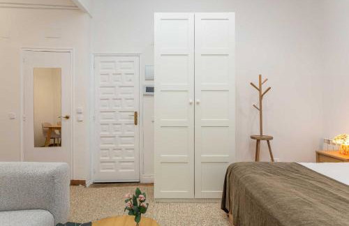 Urban Nest Retreat - Photo 18