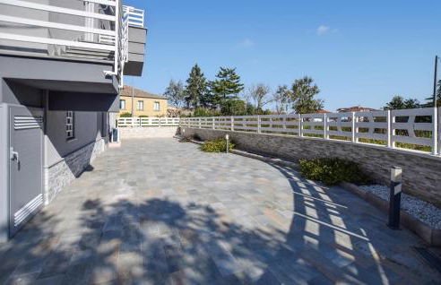 Nice Apartment In Filandari With Wifi - Foto 3