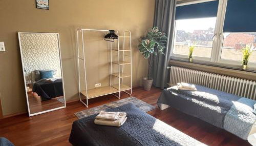ED-große, moderne Wohnung in zentraler Lage, mit Balkon, Lift und Parkplatz - Foto 5