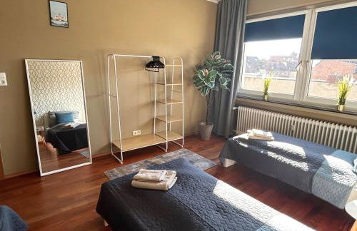 ED-große, moderne Wohnung in zentraler Lage, mit Balkon, Lift und Parkplatz - Foto 5