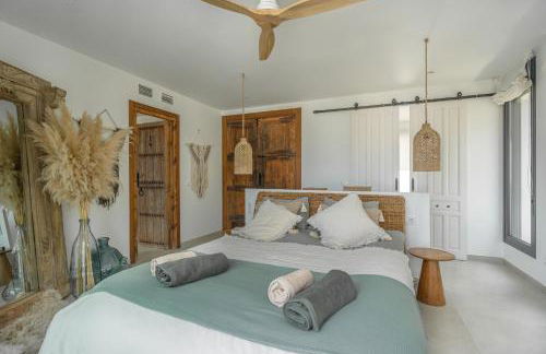 Ibiza Style Villa with pool by Prime Spanish Holidays - Photo 33