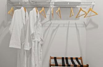 Hot Tub Sauna Spacious Backyard Luxury - Photo 71