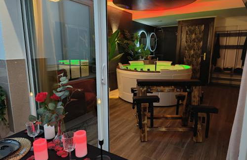 La loveroom bdsm de Nice " la chambre luxe des désirs " - Foto 19
