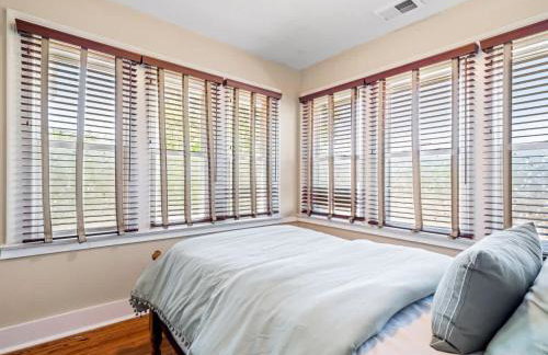 Cleveland 3 Bedroom, 10 Mins to Downtown - Foto 41