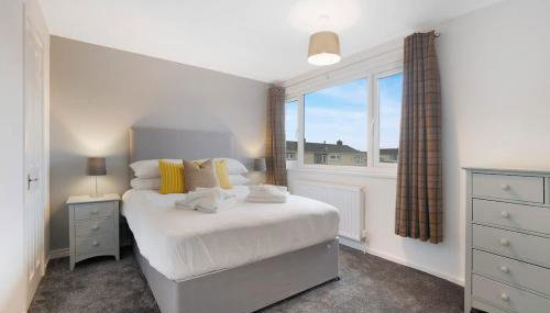 NEW! 3BR in Traynor Square - Foto 3