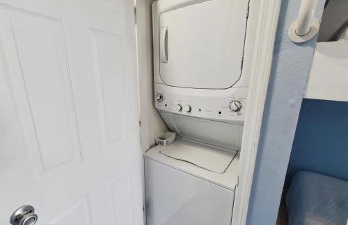 Navarre Beach Landing - Beach Gear Included - Walk to Beach - Sunset Views - Foto 27