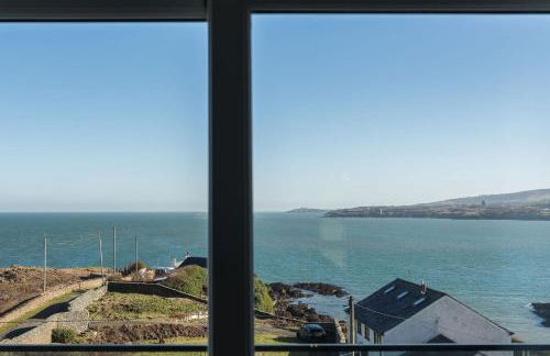 Gwel Y Mor Penthouse by Birch Stays New Home - Photo 9