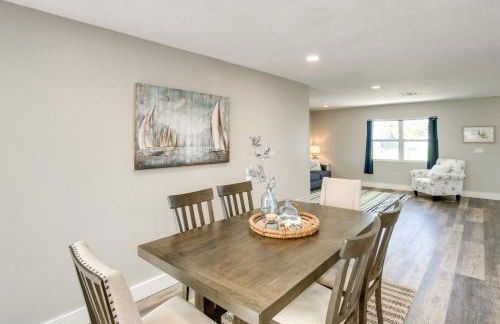 Canal-Front Home with Dock and Patio in North Port - Foto 6